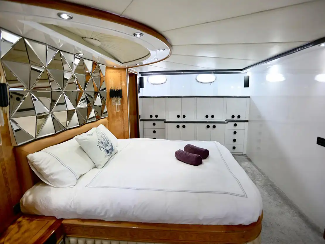 Antalya Yat Kiralama 30m Custom Built 92